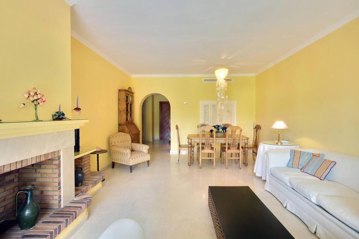 Apartamento Entre Marbella Y เอสเตโปนา ภายนอก รูปภาพ